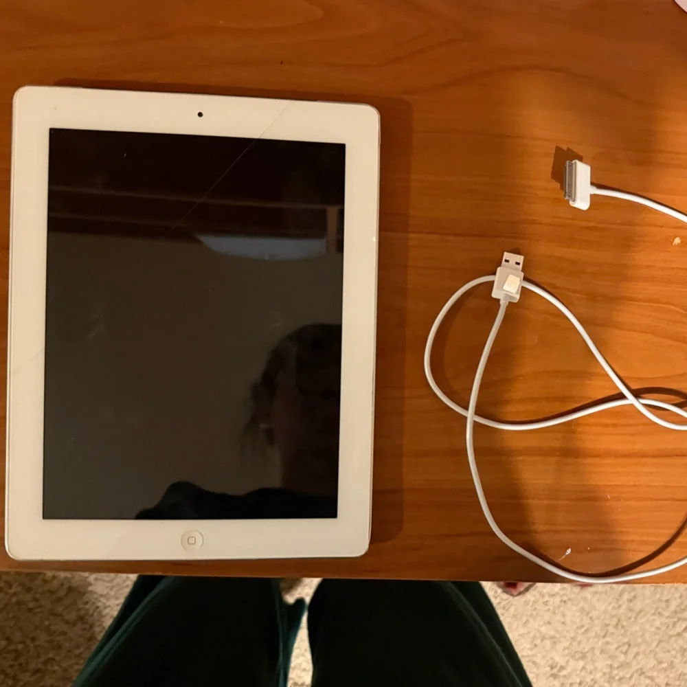 First Generation Apple iPad 32GB